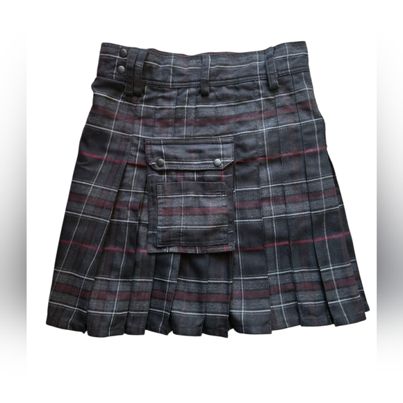 Men’s Plaid Utility Kilt w/ Buckles & Pocket | Size 34 Goth Alternative - Picture 4 of 6